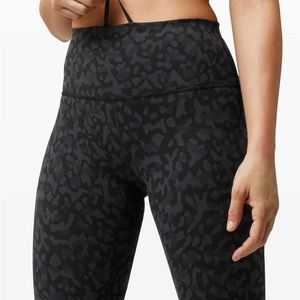 NWT LULULEMON Wunder Train Leggings Size 4